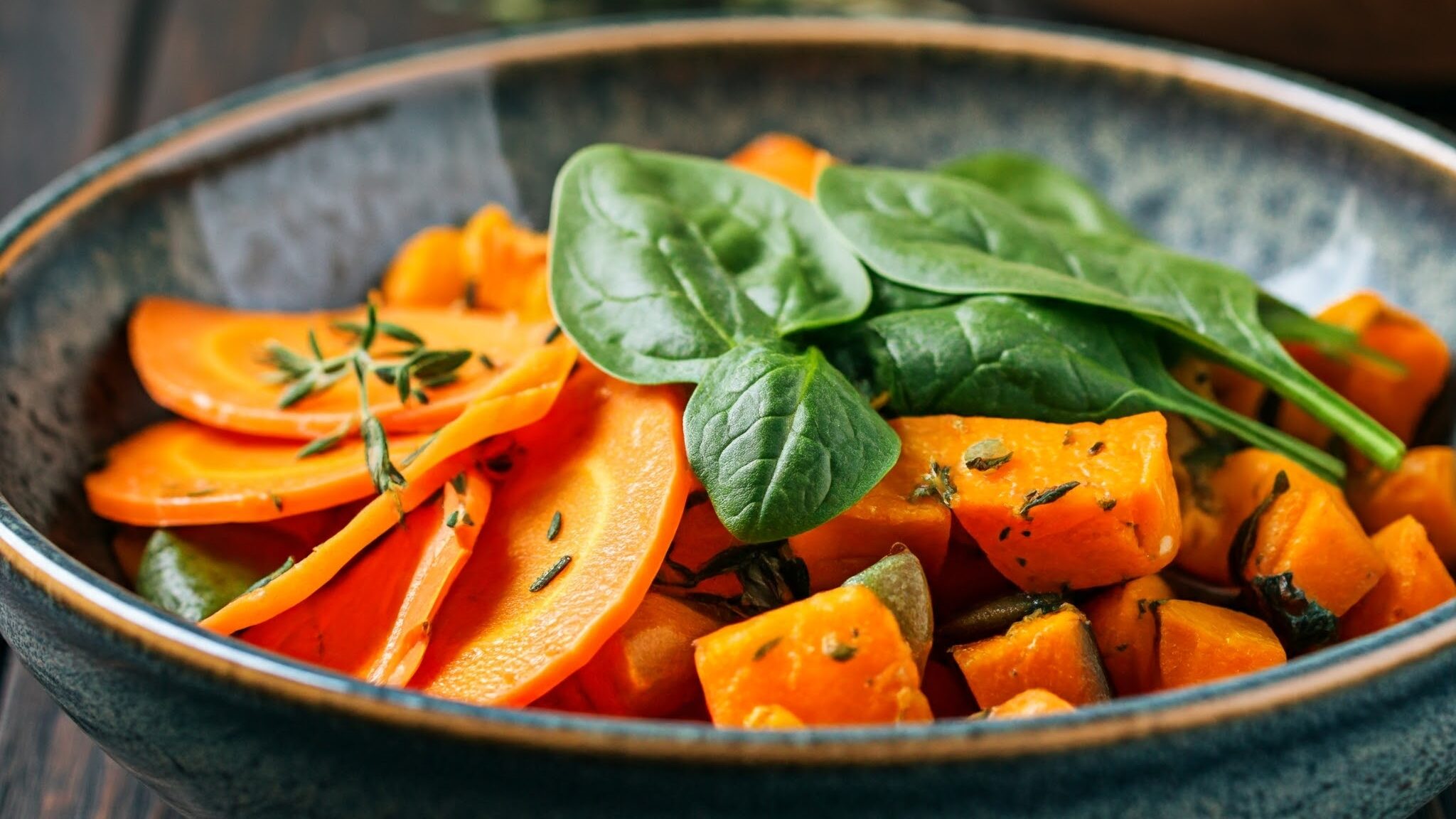 Vitamina-A-Saude-dos-olhos-e-imunidade-edited O que são Micronutrientes? Descubra suas funções e principais fontes! 🍋🥦